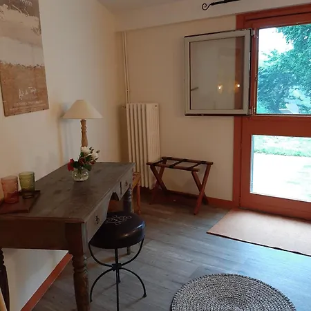 D'hotes Charme Et Nature فندق مبيت وإفطار Vieille-Brioude